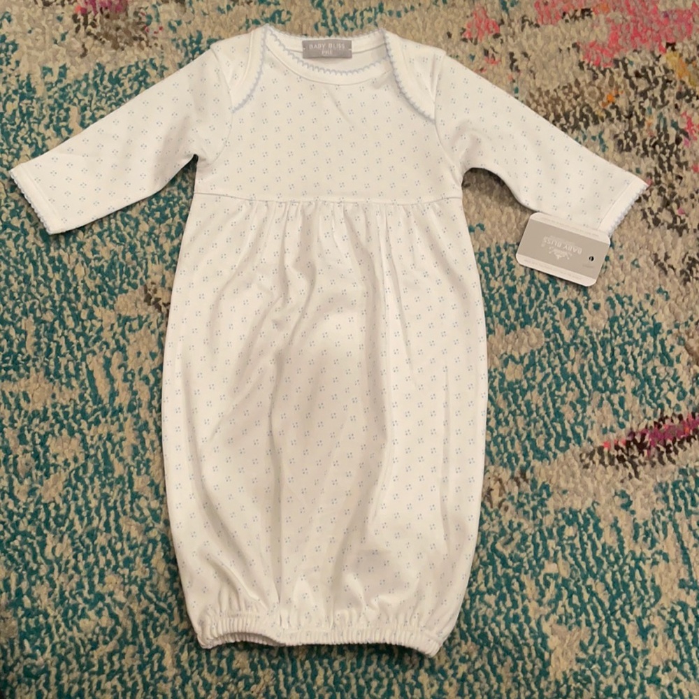 Baby Bliss BLUE MICRO DOT PIMA GOWN in Preemie / NWT / smoke-free pet-free home